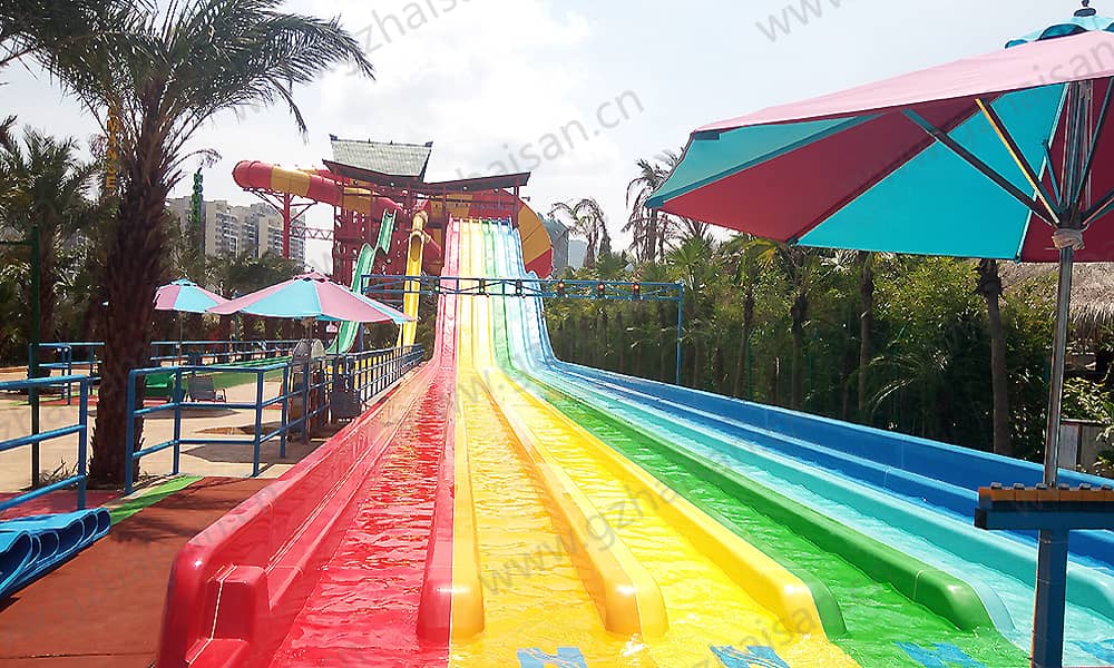 海南三亚千古情水上乐园竞赛滑道 海南三亚千古情水上乐园竞赛滑道